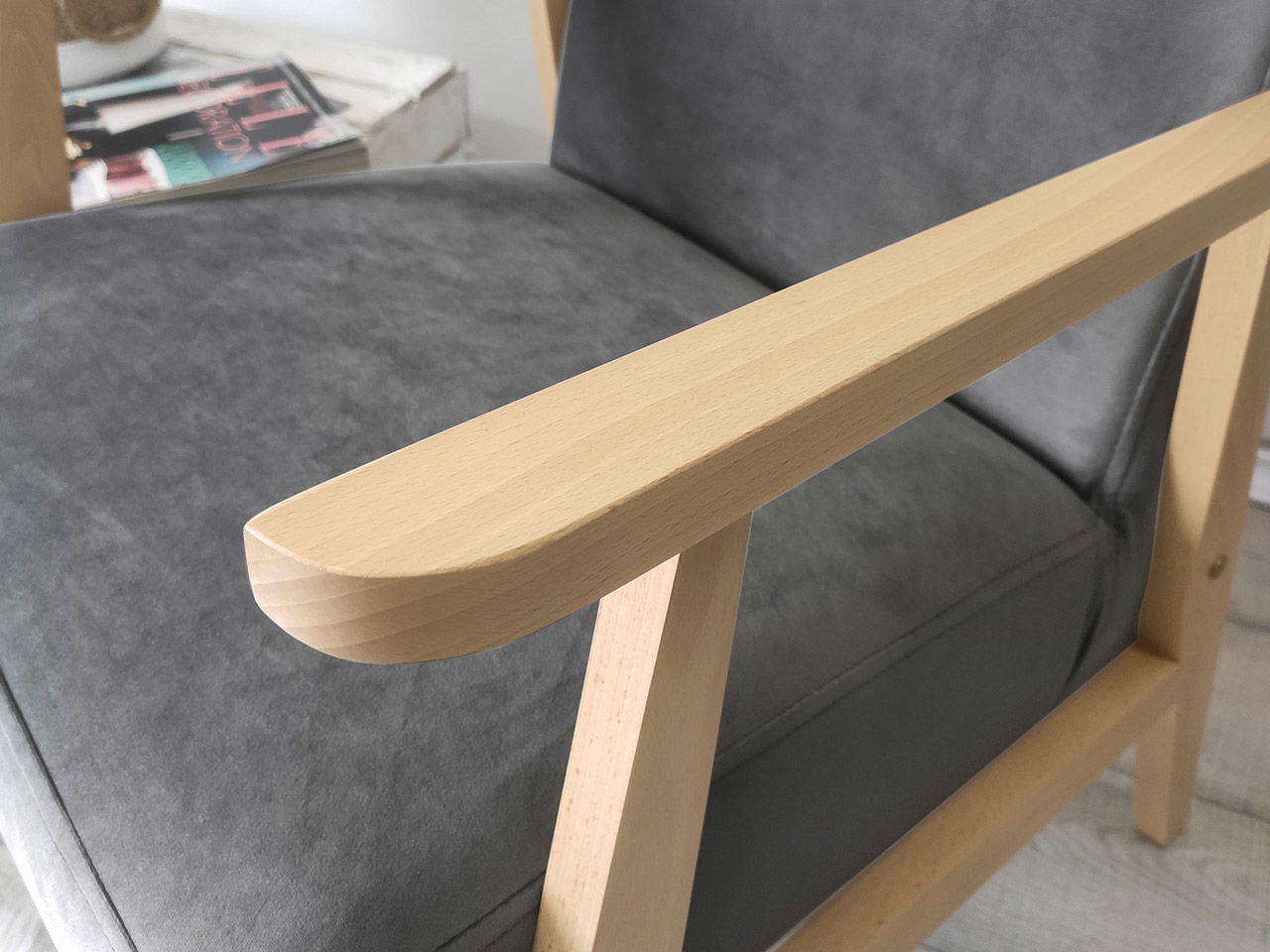 Πολυθρόνα Retro 4