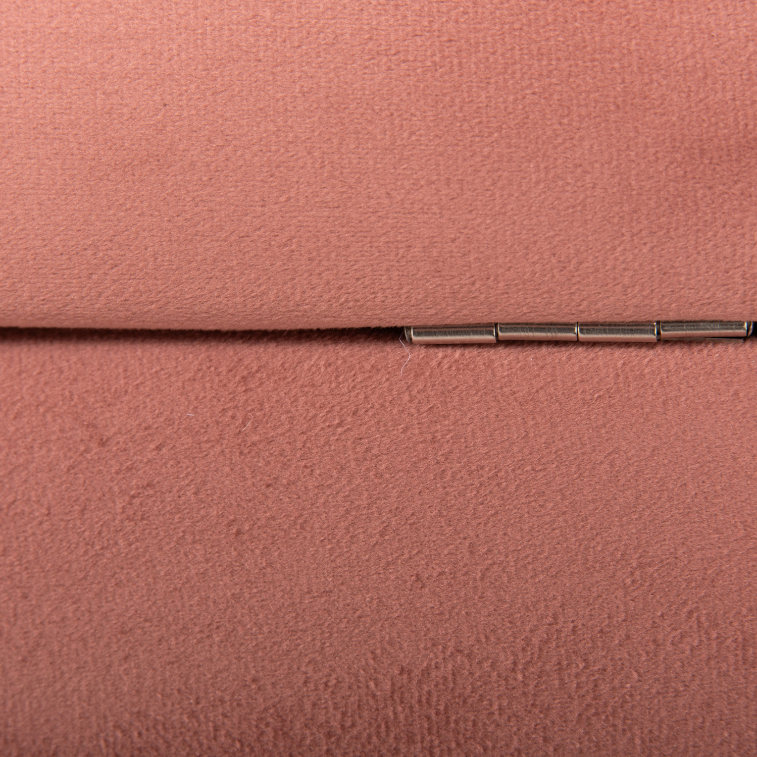 ΣΚΑΜΠΟ-ΜΠΑΟΥΛΟ ΜΕ ΑΠΟΘΗΚΕΥΤΙΚΟ ΧΩΡΟ PUNK ΣΑΠΙΟ ΜΗΛΟ ΒΕΛΟΥΔΟ 90x50x52Υεκ 8