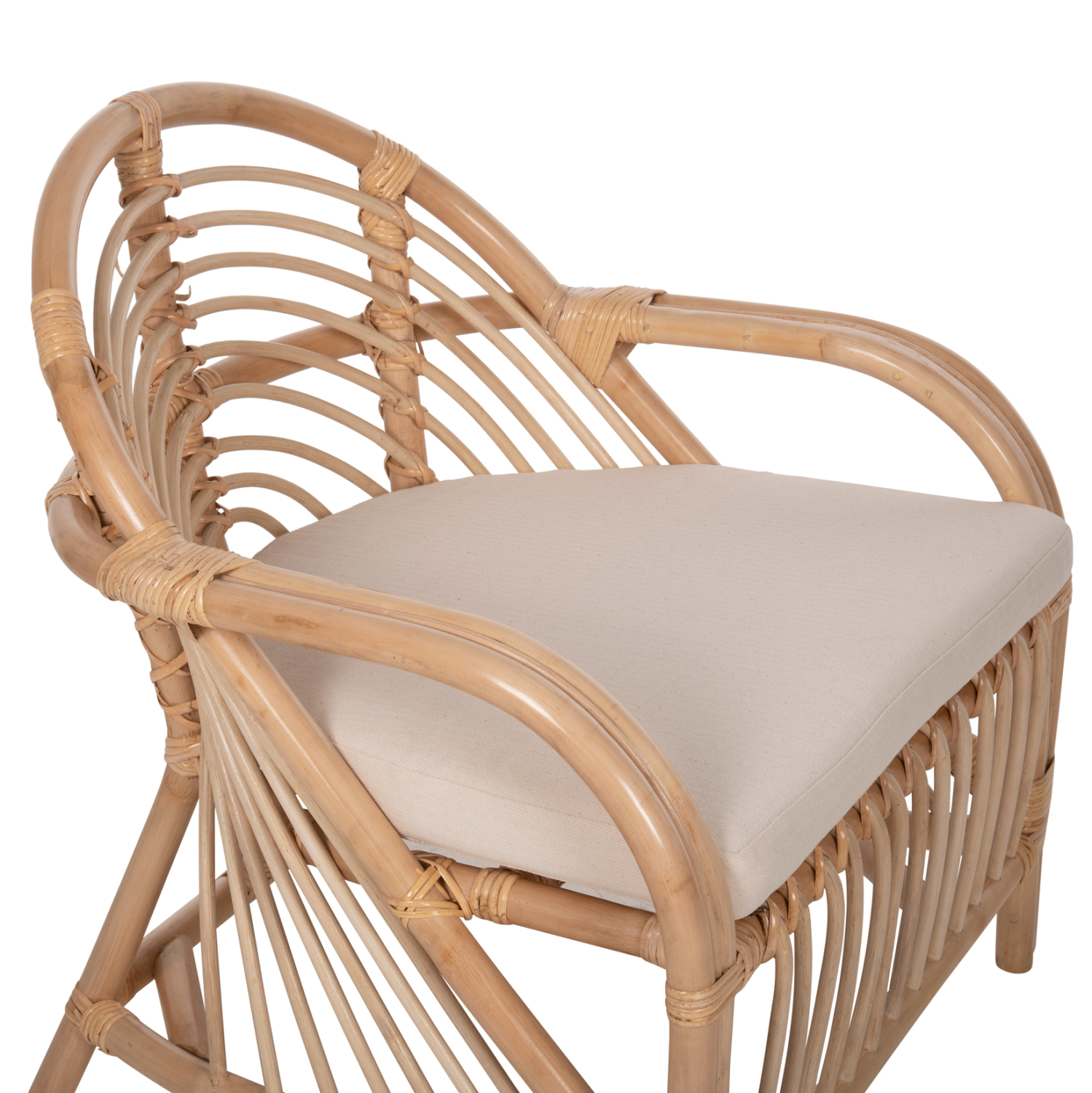 ΠΟΛΥΘΡΟΝΑ FEMUR HM9837 RATTAN ΣΕ ΦΥΣΙΚΟ- ΛΕΥΚΟ ΜΑΞΙΛΑΡΙ 72x66x75Υεκ. 7