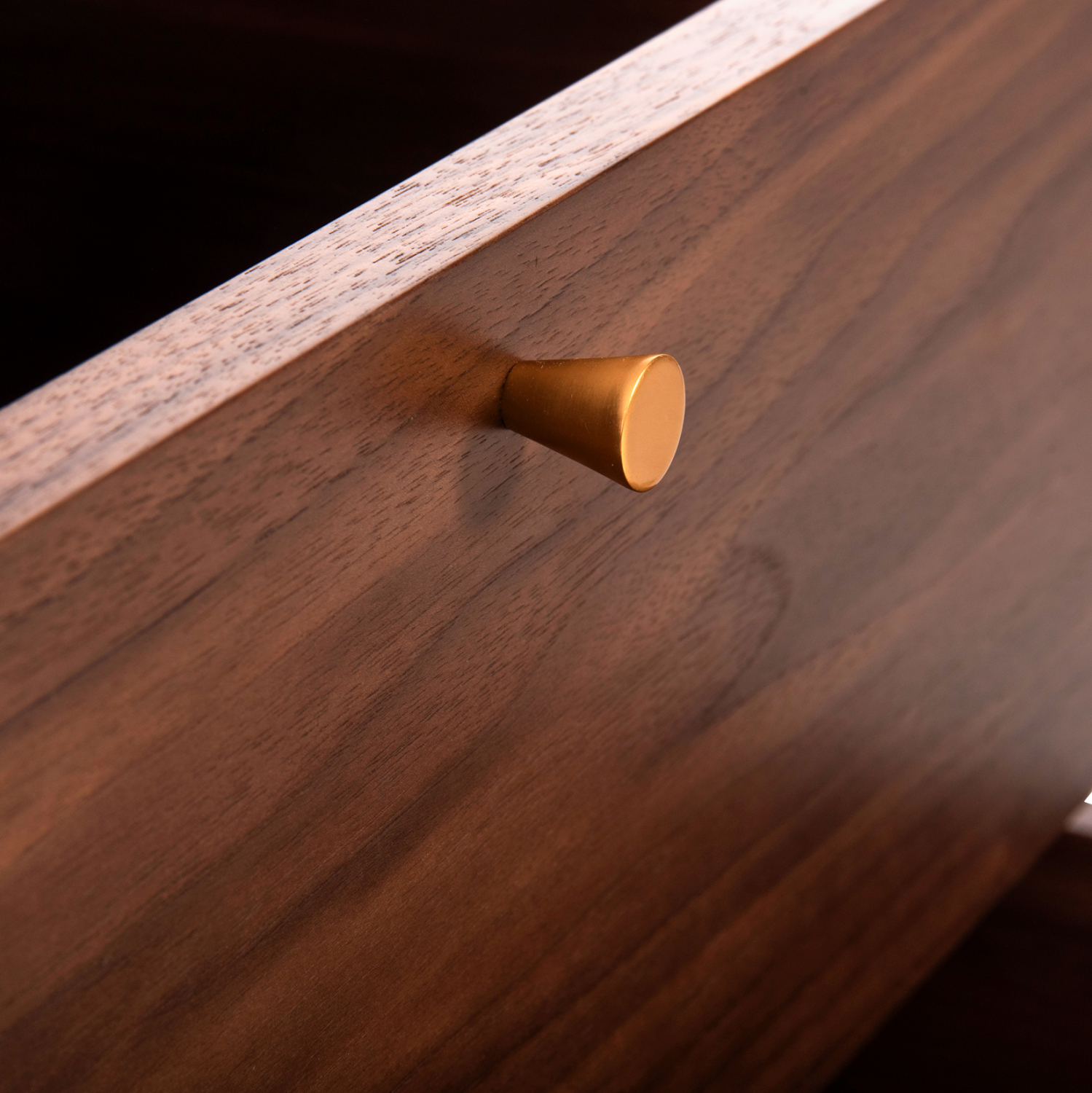 ΕΠΙΠΛΟ ΤΗΛΕΟΡΑΣΗΣ MEEN HM9736 MDF ΜΕ ΚΑΠΛΑΜΑ ΚΑΡΥΔΙΑΣ-ΧΡΥΣΑ ΠΟΔΙΑ 160x40x52Υεκ. 6