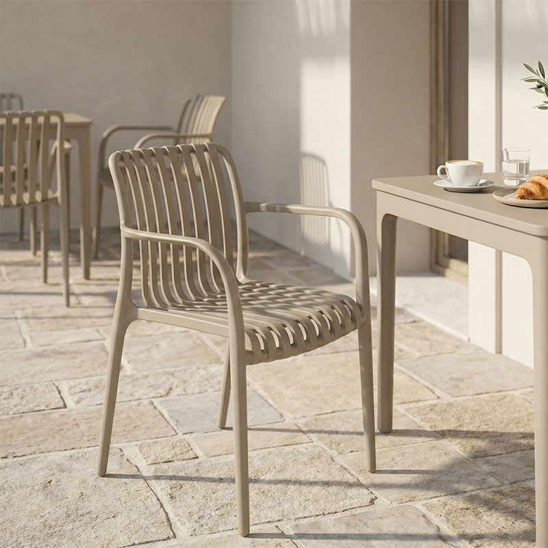 Πολυθρόνα Zoi pakoworld pp σε cappucino απόχρωση 58.5x54x80εκ 2