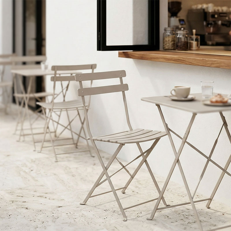Καρέκλα Bistro pakoworld μεταλλική αναδιπλούμενη σε σαμπανί 42x46x82εκ 1