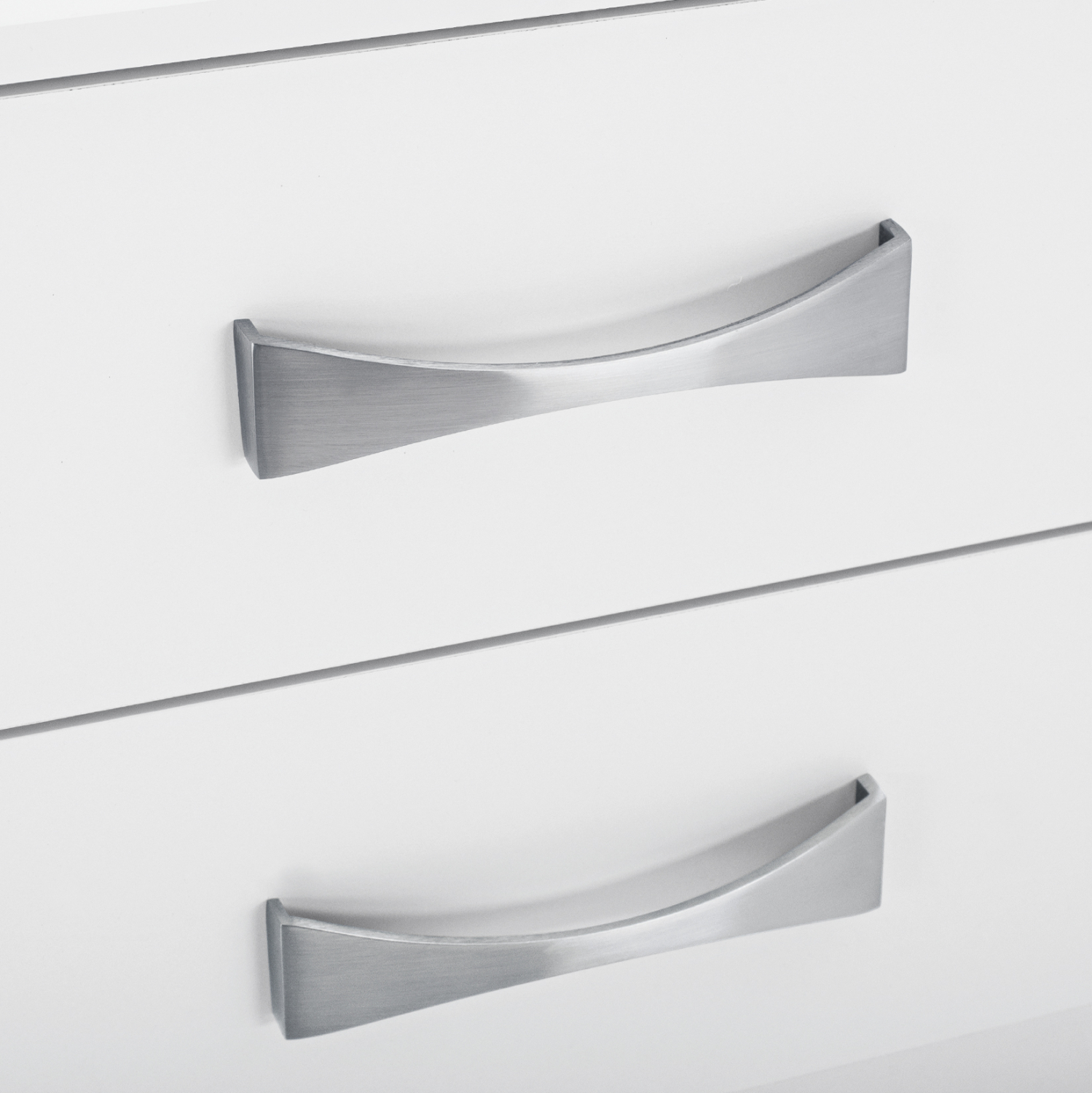 ΚΟΜΟΔΙΝΟ ΜΕ 2 ΣΥΡΤΑΡΙΑ ASHLYN ΚΑΙ ΑΣΗΜΙ ΧΕΡΟΥΛΙ ΛΕΥΚΟ 48x40,5x41,5Y εκ. 6